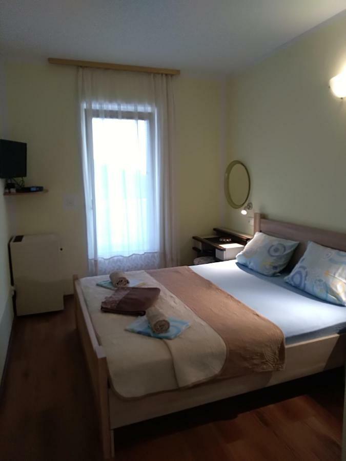 Apartmani Jovanovic Petrovac 外观 照片
