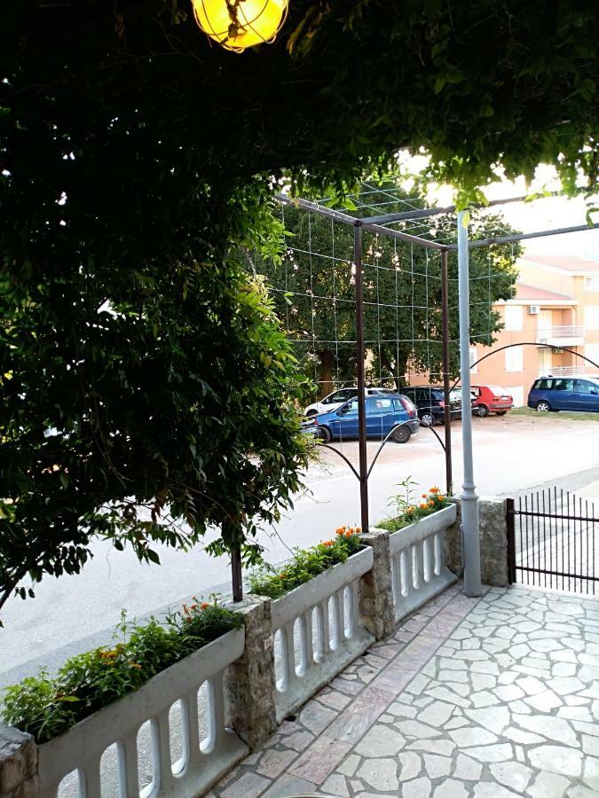 Apartmani Jovanovic Petrovac 外观 照片