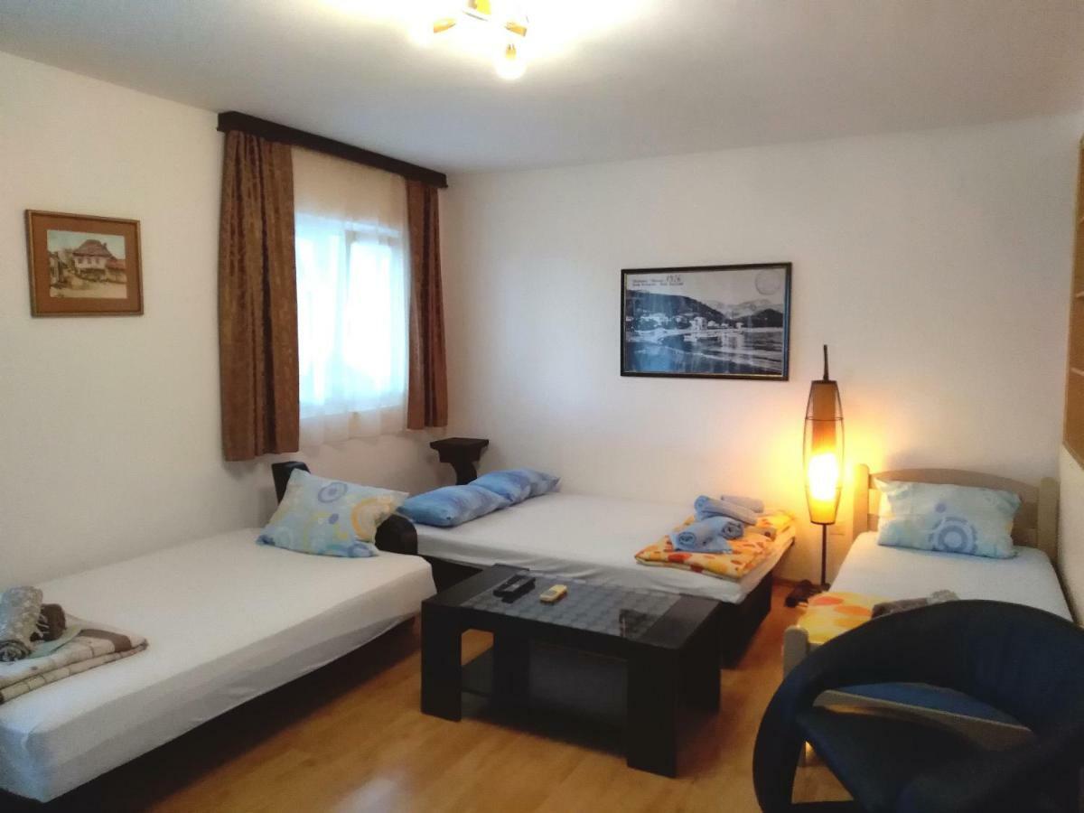 Apartmani Jovanovic Petrovac 外观 照片